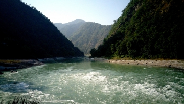 Efficient distribution of water from natural source